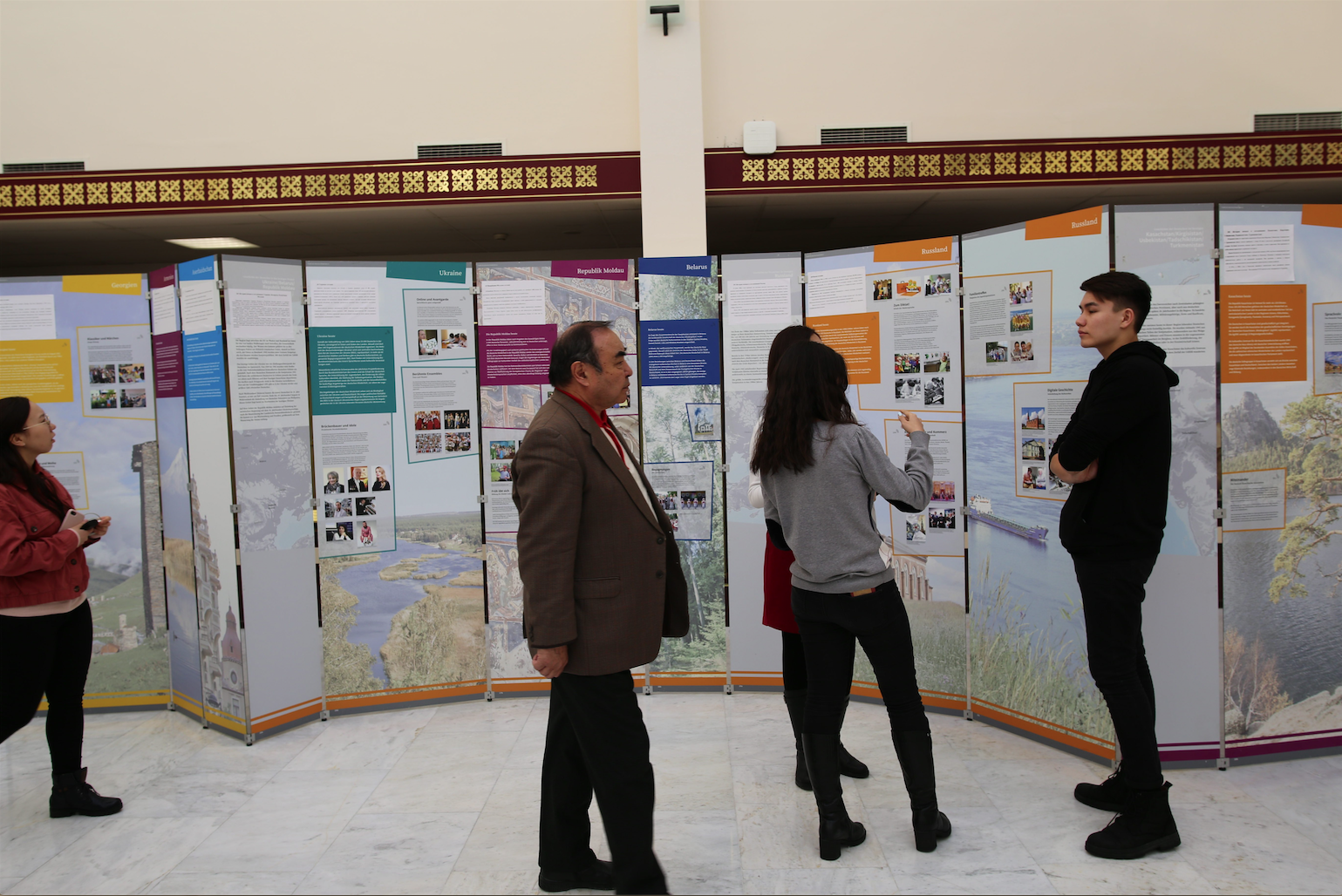 Eröffnung der Wanderausstellung in Nur-Sultan, Kasachstan 